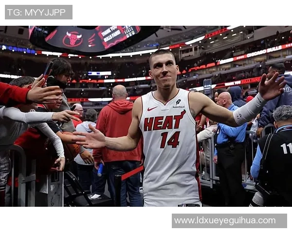 泰勒希罗的崛起之路NBA新星如何改变比赛格局